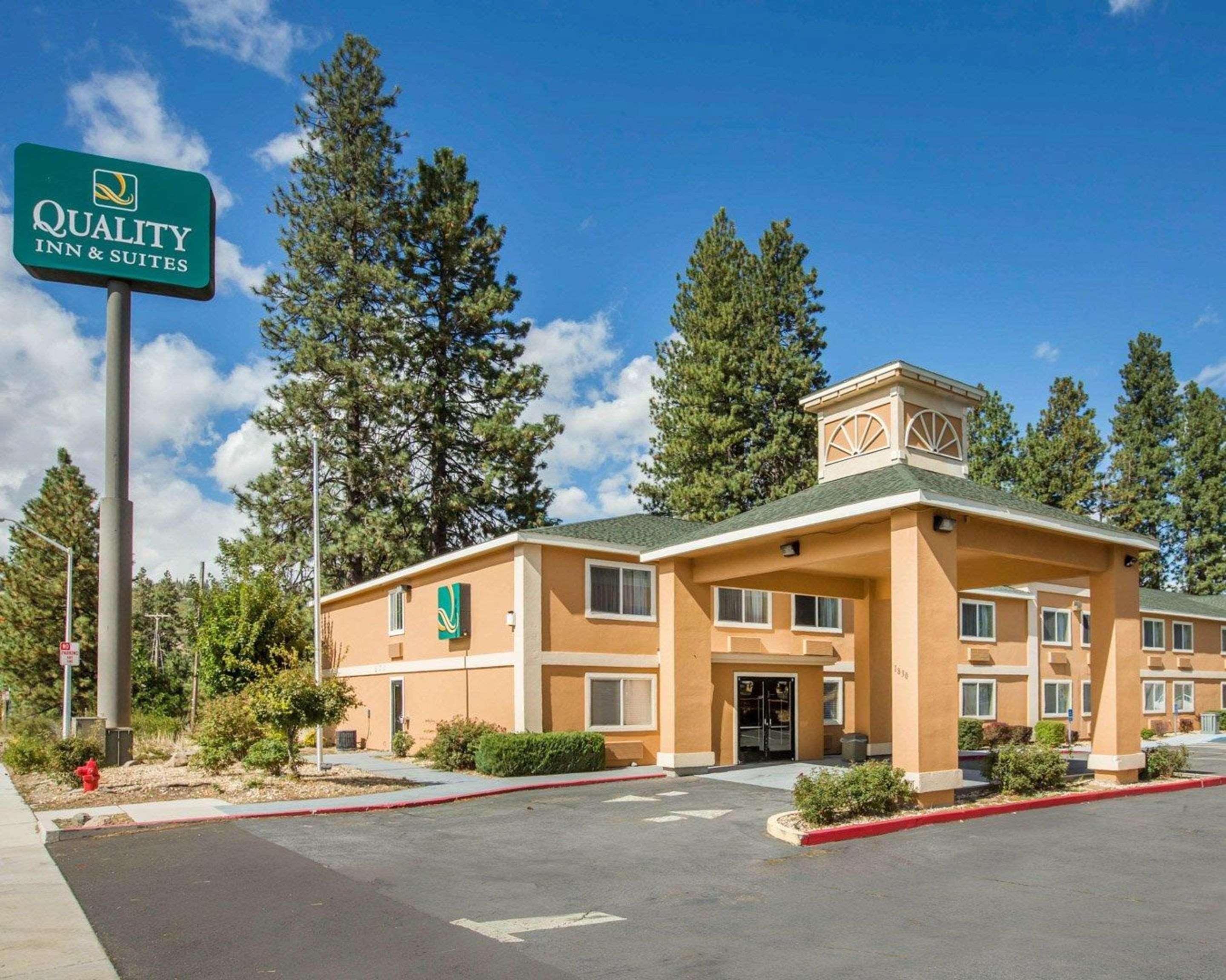Quality Inn & Suites Weed Kültér fotó