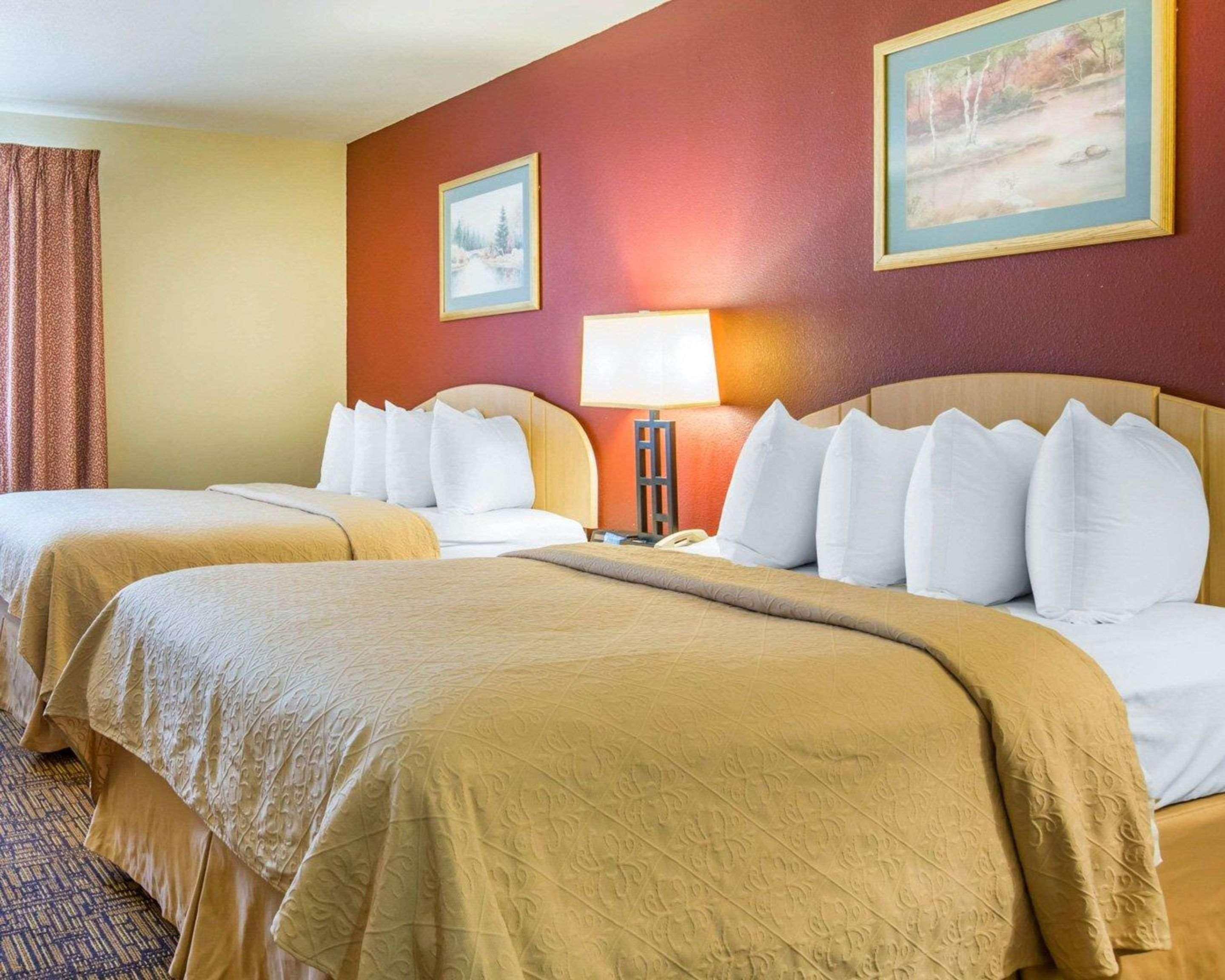 Quality Inn & Suites Weed Kültér fotó