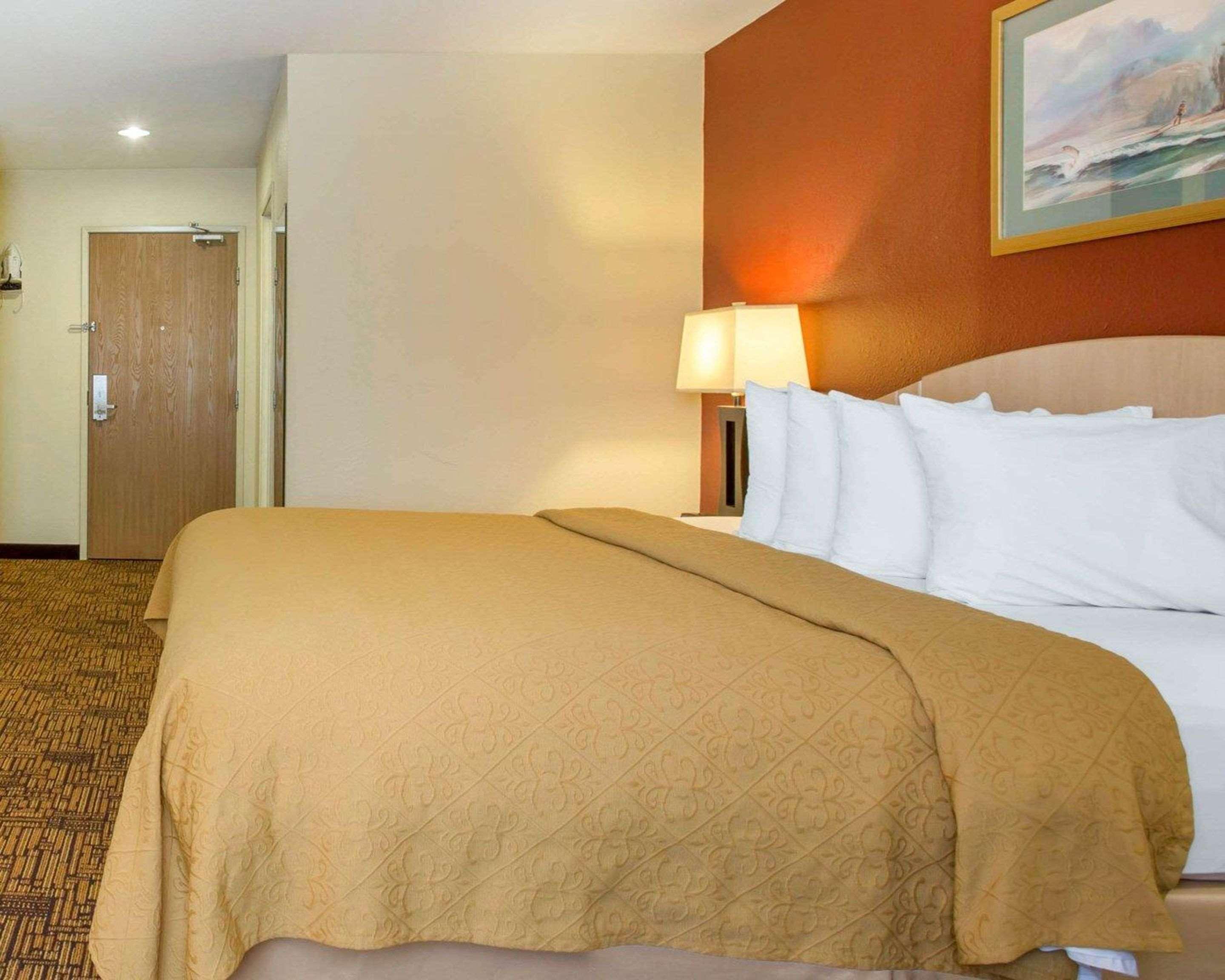 Quality Inn & Suites Weed Kültér fotó