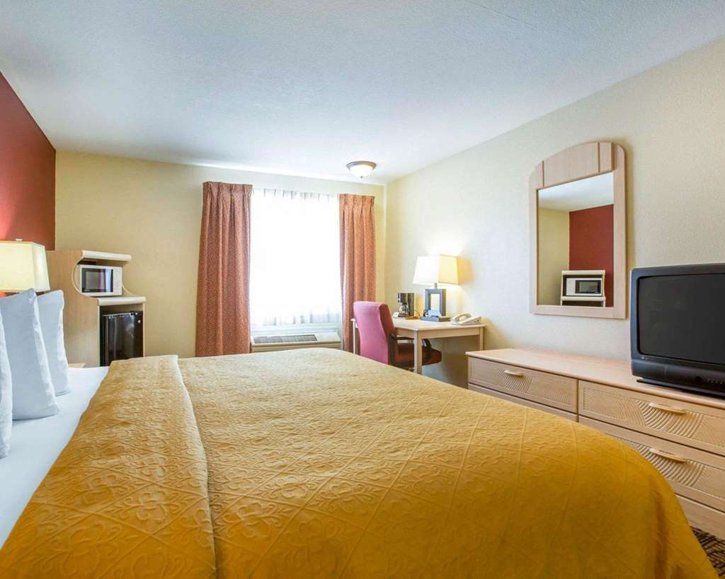 Quality Inn & Suites Weed Kültér fotó